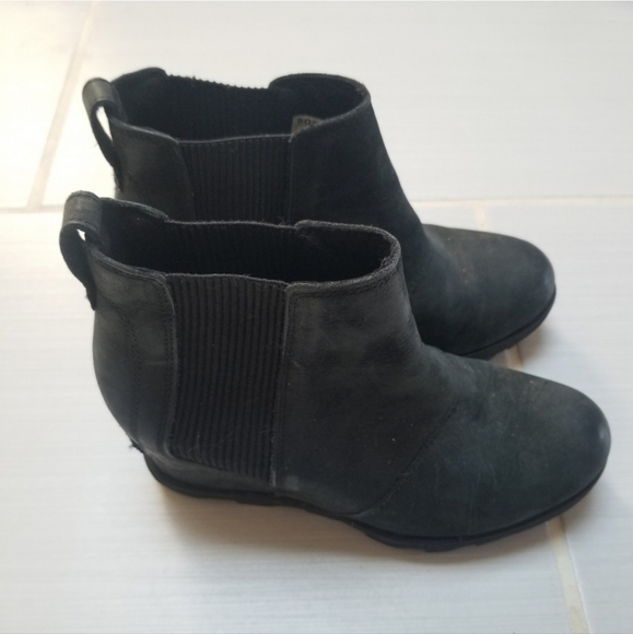Sorel  Joan Of Arctic Wedge II Chelsea Black Boots 7 - Picture 2 of 11